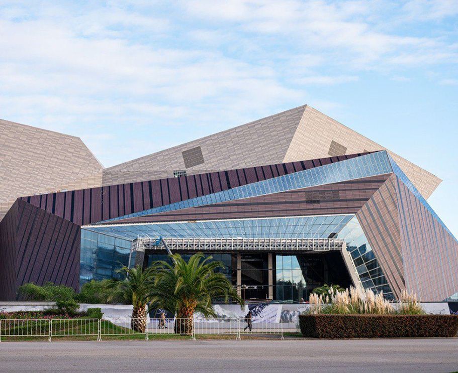 Концертно театральный комплекс Сириус